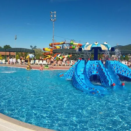 Opera Lux Hill - Relax & Free Parking Apartamento *