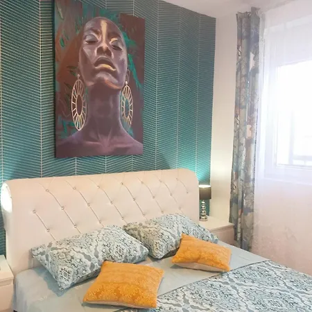 Opera Lux Hill - Relax & Free Parking *