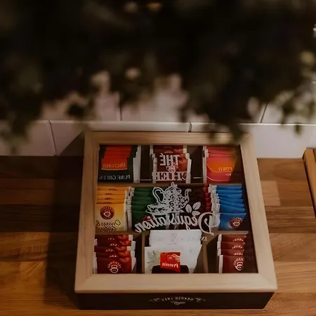 Opera Lux Hill - Relax & Free Parking Apartment