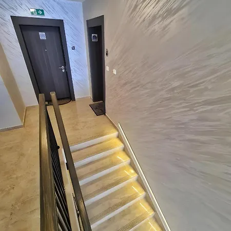 Opera Lux Hill - Relax & Free Parking