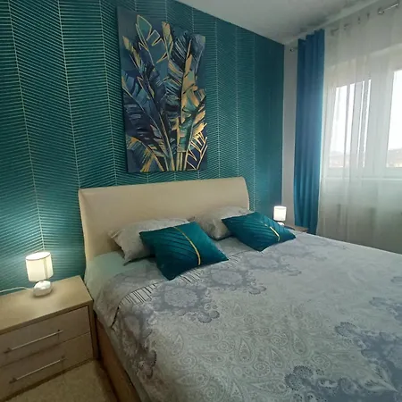 Apartment Opera Lux Hill - Relax & Free Parking Soko Banja