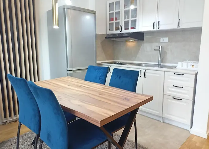 Opera Lux Hill - Relax & Free Parking