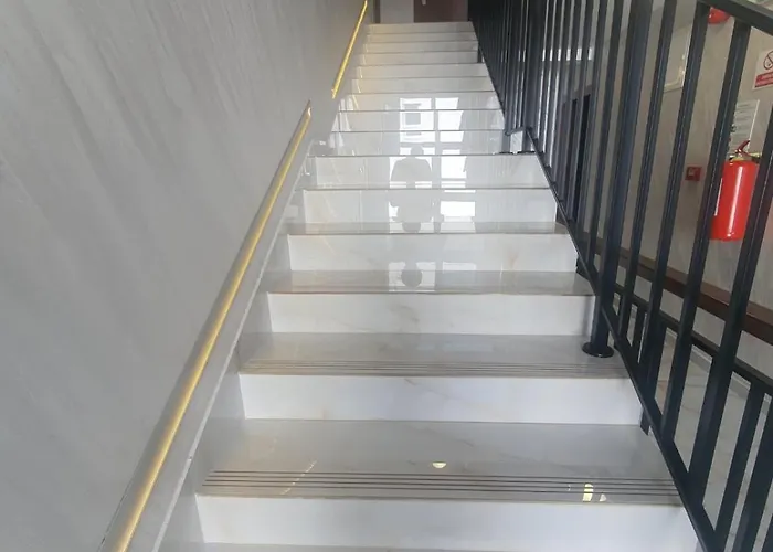 Opera Lux Hill - Relax & Free Parking