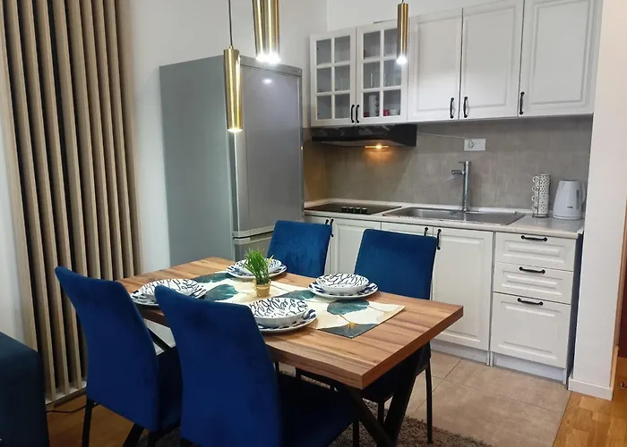 Opera Lux Hill - Relax & Free Parking Appartamento *