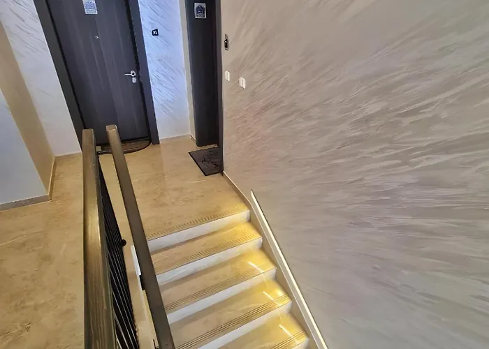 Opera Lux Hill - Relax & Free Parking