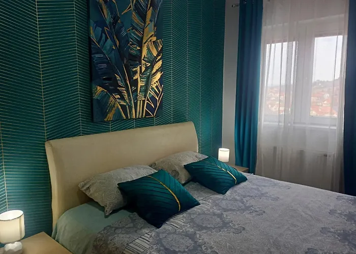 Opera Lux Hill - Relax & Free Parking *