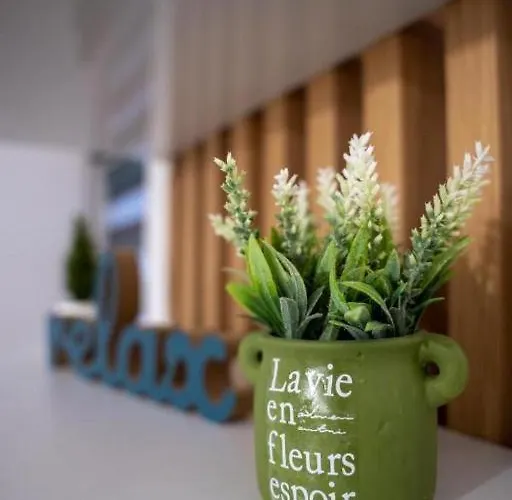 Opera Lux Hill - Relax & Free Parking Appartamento *